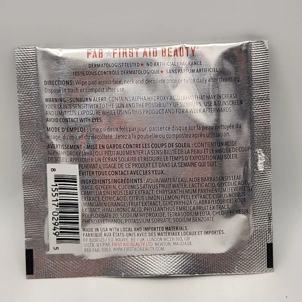 First Aid Beauty Facial Radiance Pads with Glycolic and Lactic Acid 10 Pads